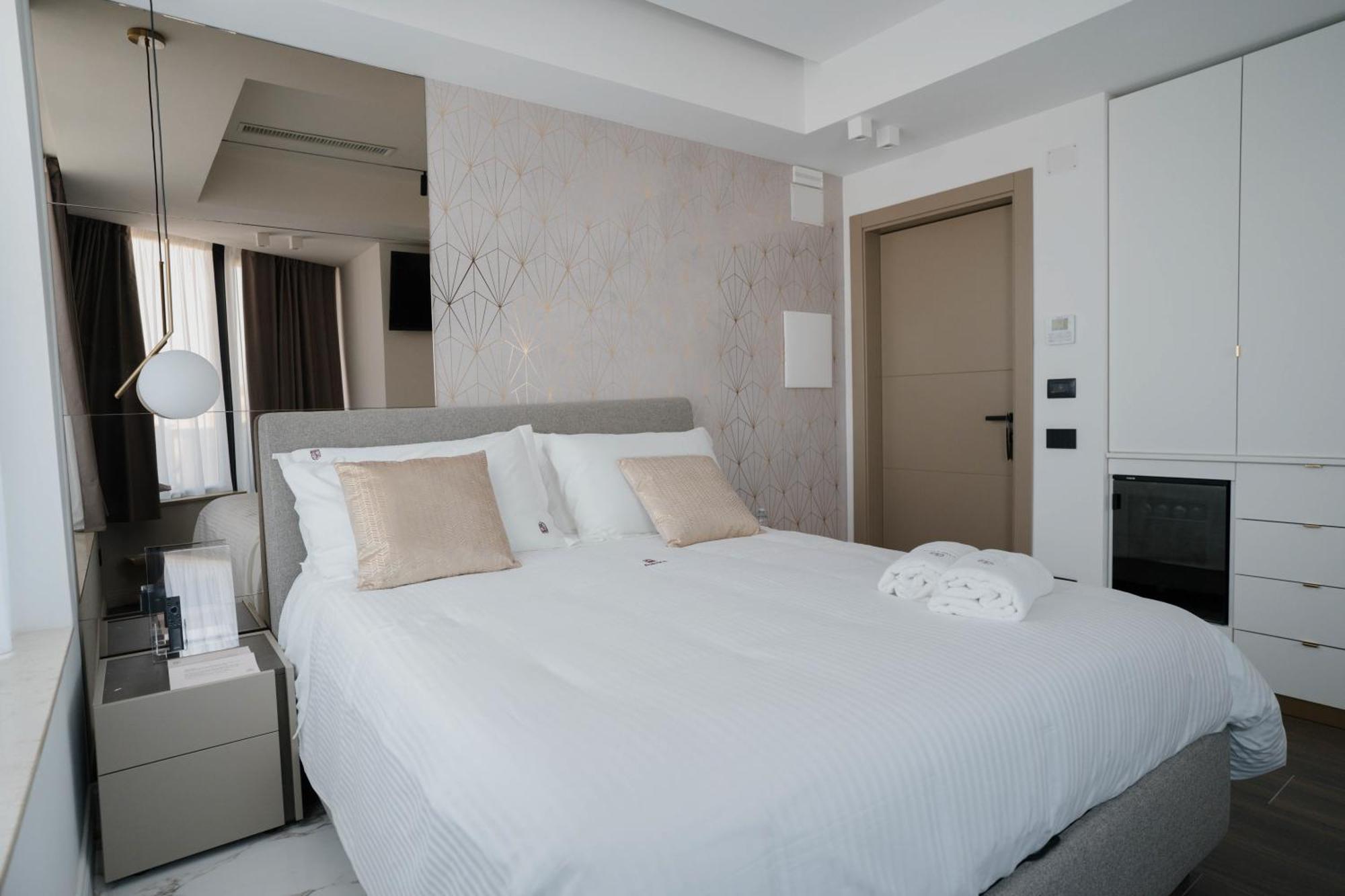 Poetica Boutique Sky Hotel Napoli Esterno foto