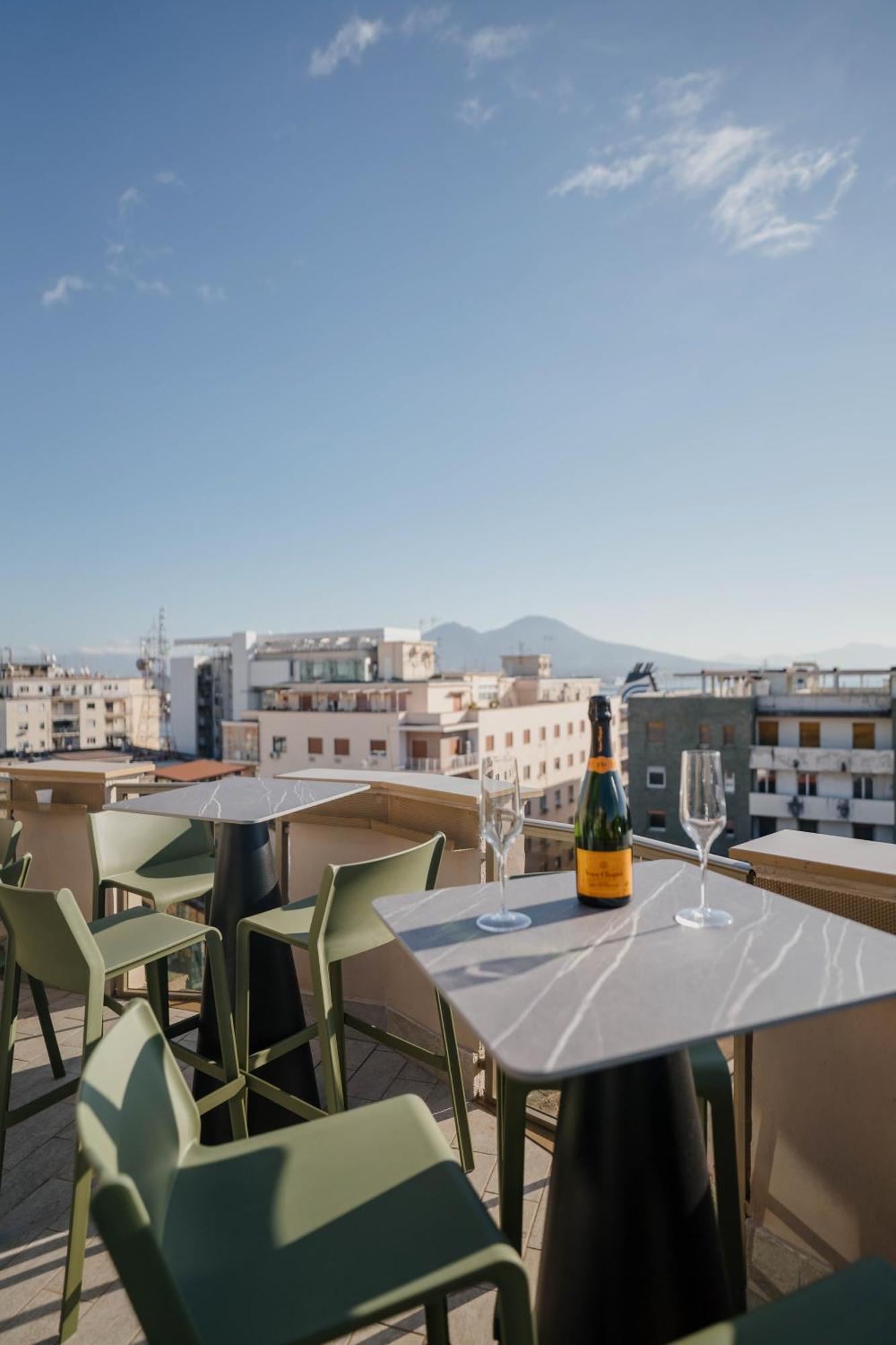 Poetica Boutique Sky Hotel Napoli Esterno foto
